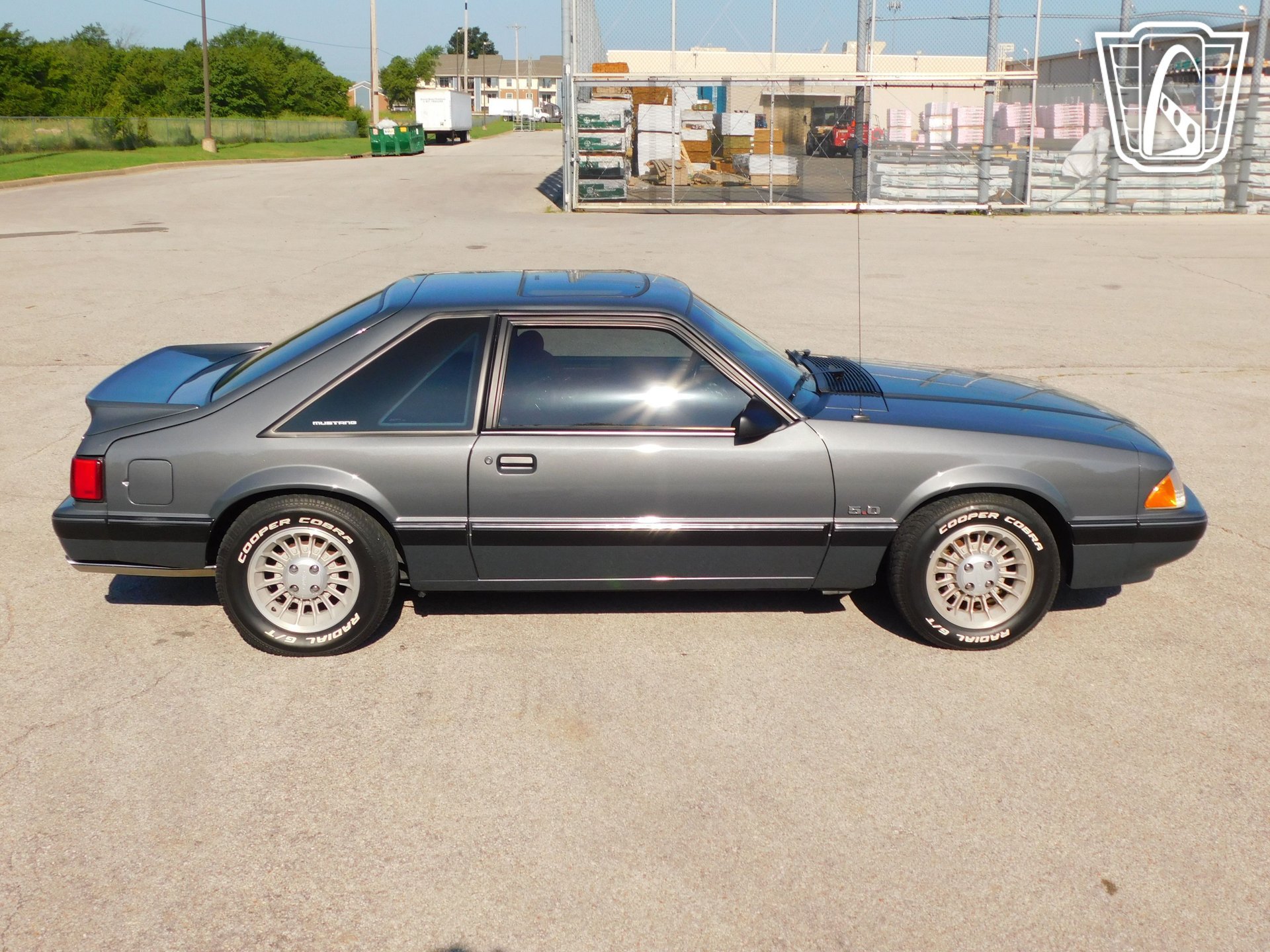 Used 1987 Ford Mustang LX RWD image 29