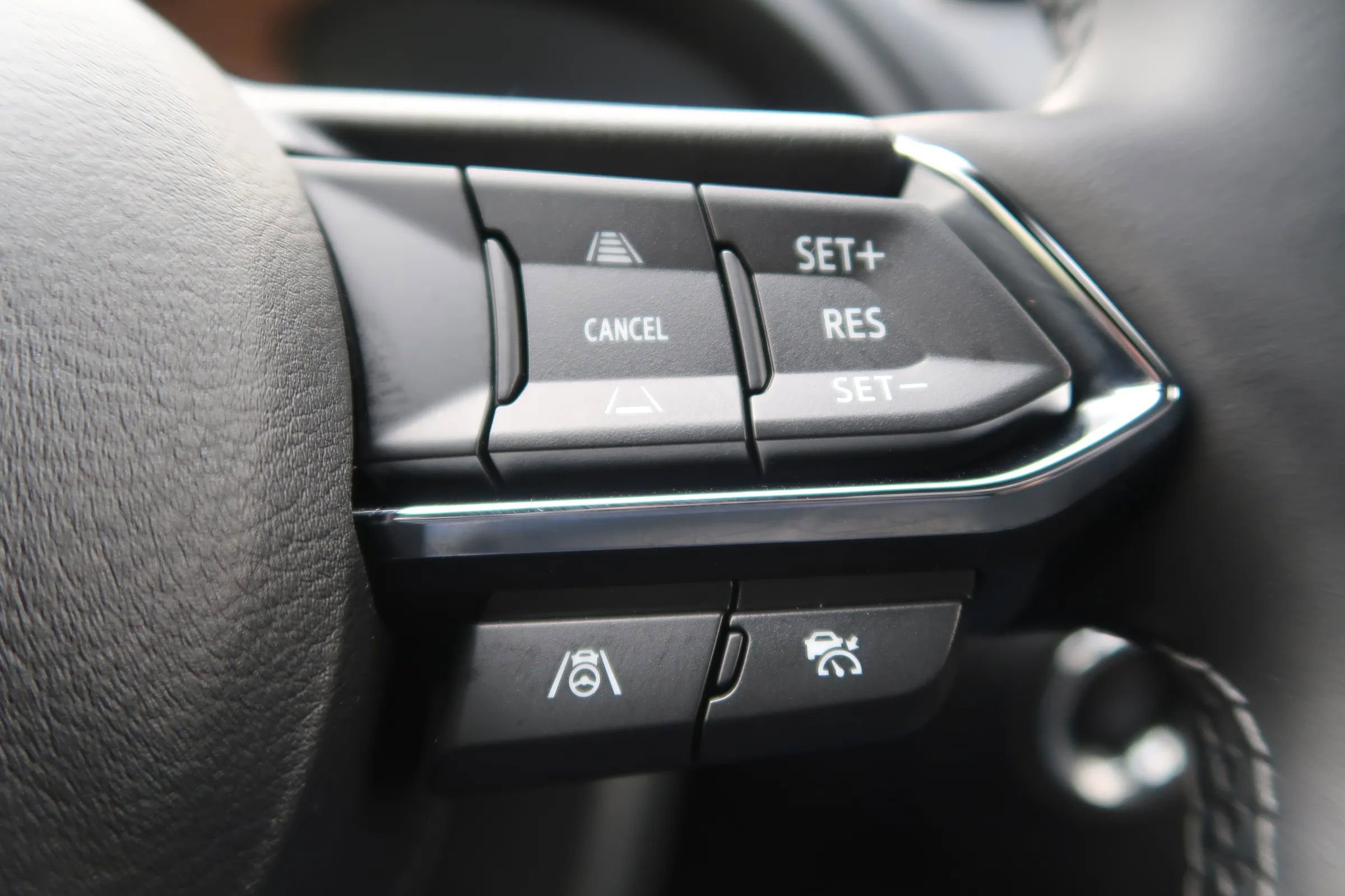 Used 2025 MAZDA CX-5 Signature image 40