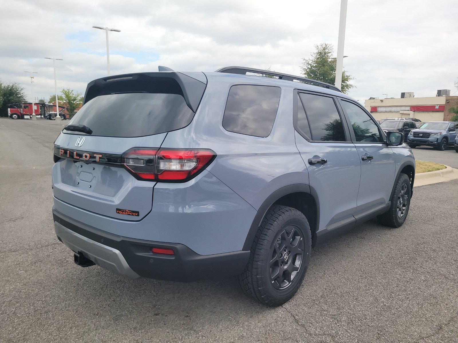 New 2026 Honda Pilot TrailSport image 3