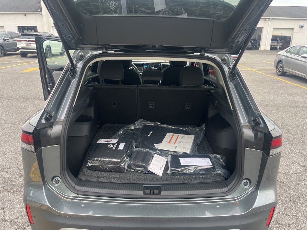 New 2026 Volkswagen Tiguan S AWD/4WD image 16