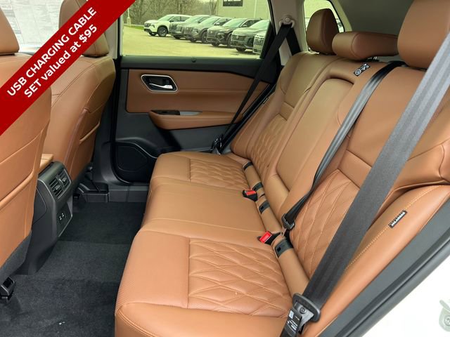 New 2026 Nissan Rogue Platinum image 5