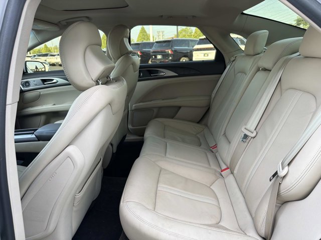 Used 2018 Lincoln MKZ Reserve FWD image 16