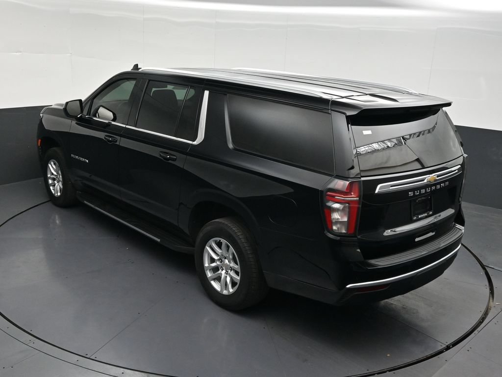 Used 2024 Chevrolet Suburban LS RWD image 18