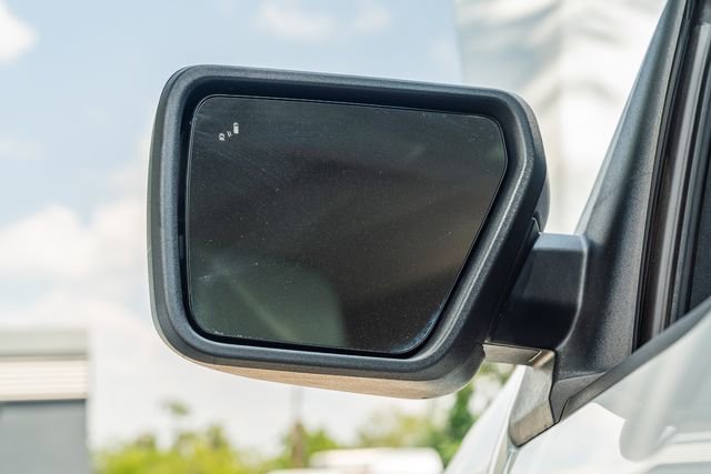 Used 2022 Ford F150 Lightning Pro image 11