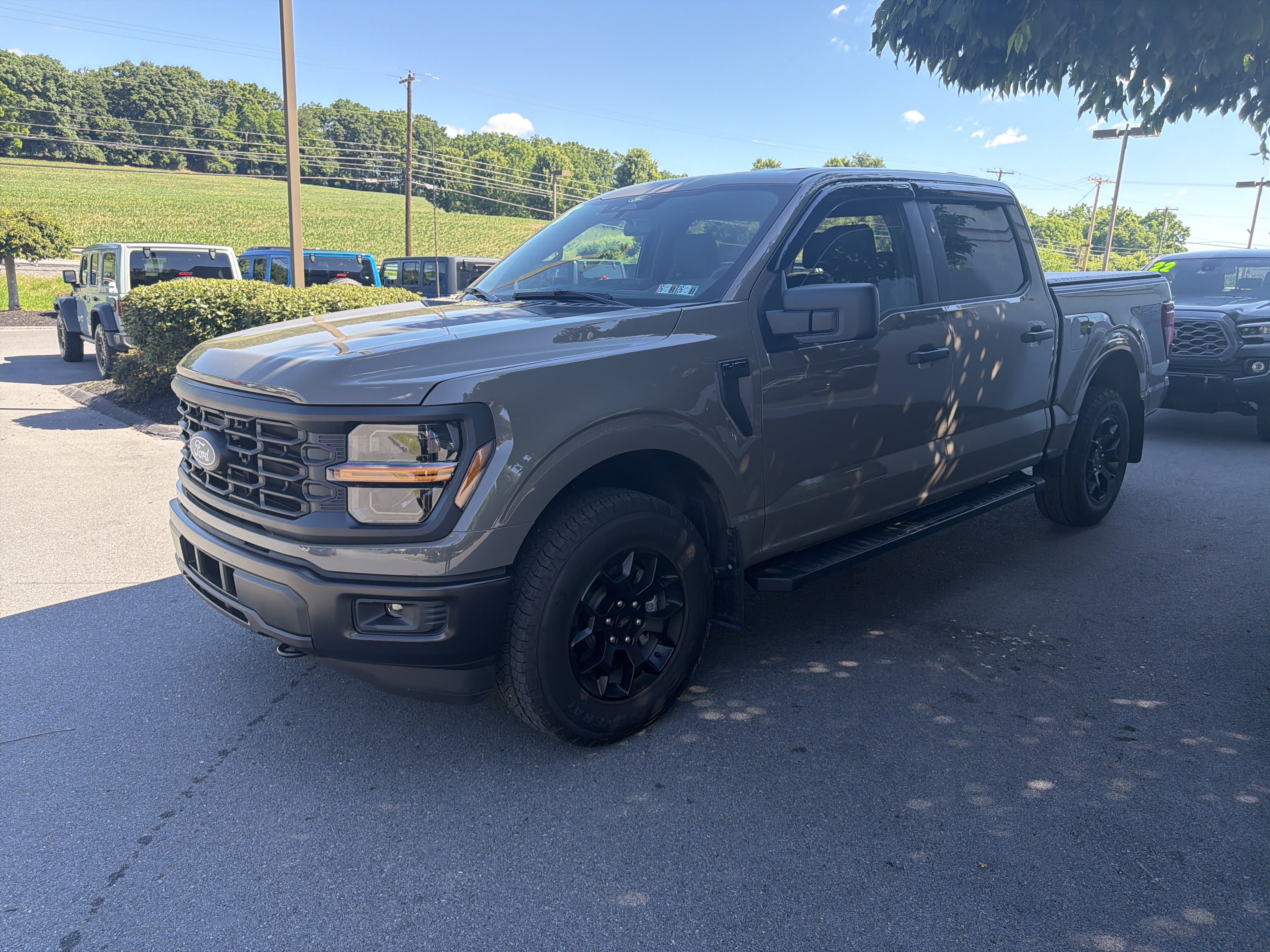 Used 2025 Ford F150 STX w/ Equipment Group 201A FX4 AWD/4WD image 8