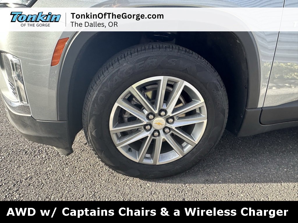Used 2023 Chevrolet Traverse LT image 11
