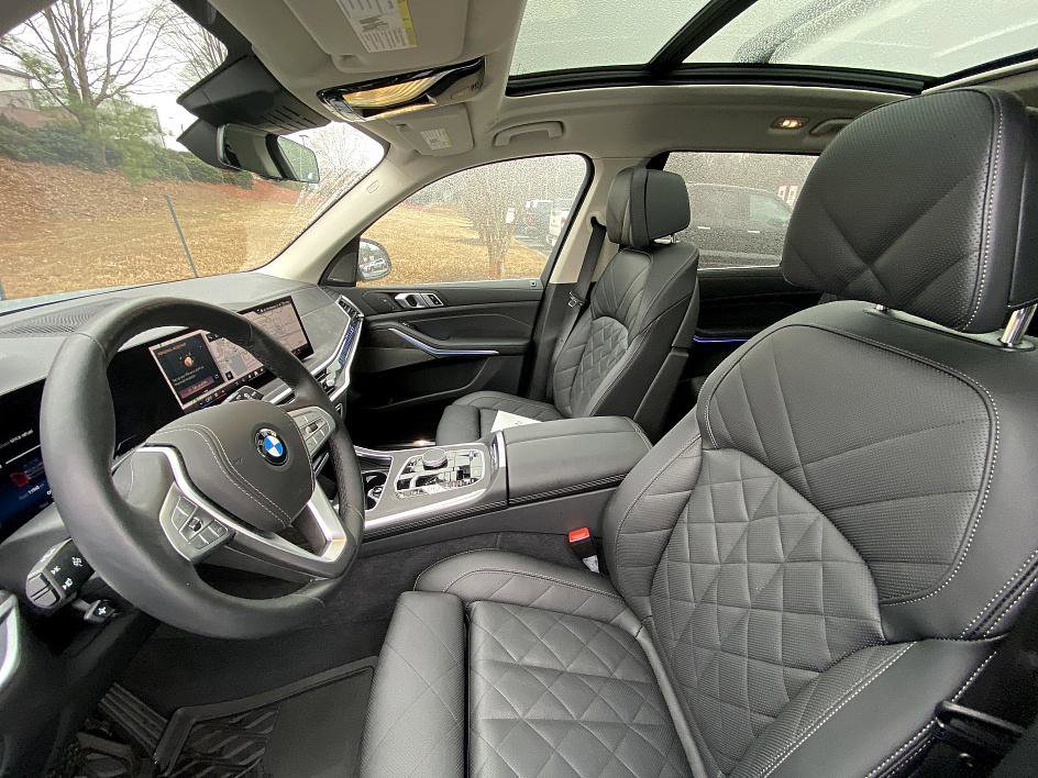 Used 2025 BMW X7 xDrive40i image 12