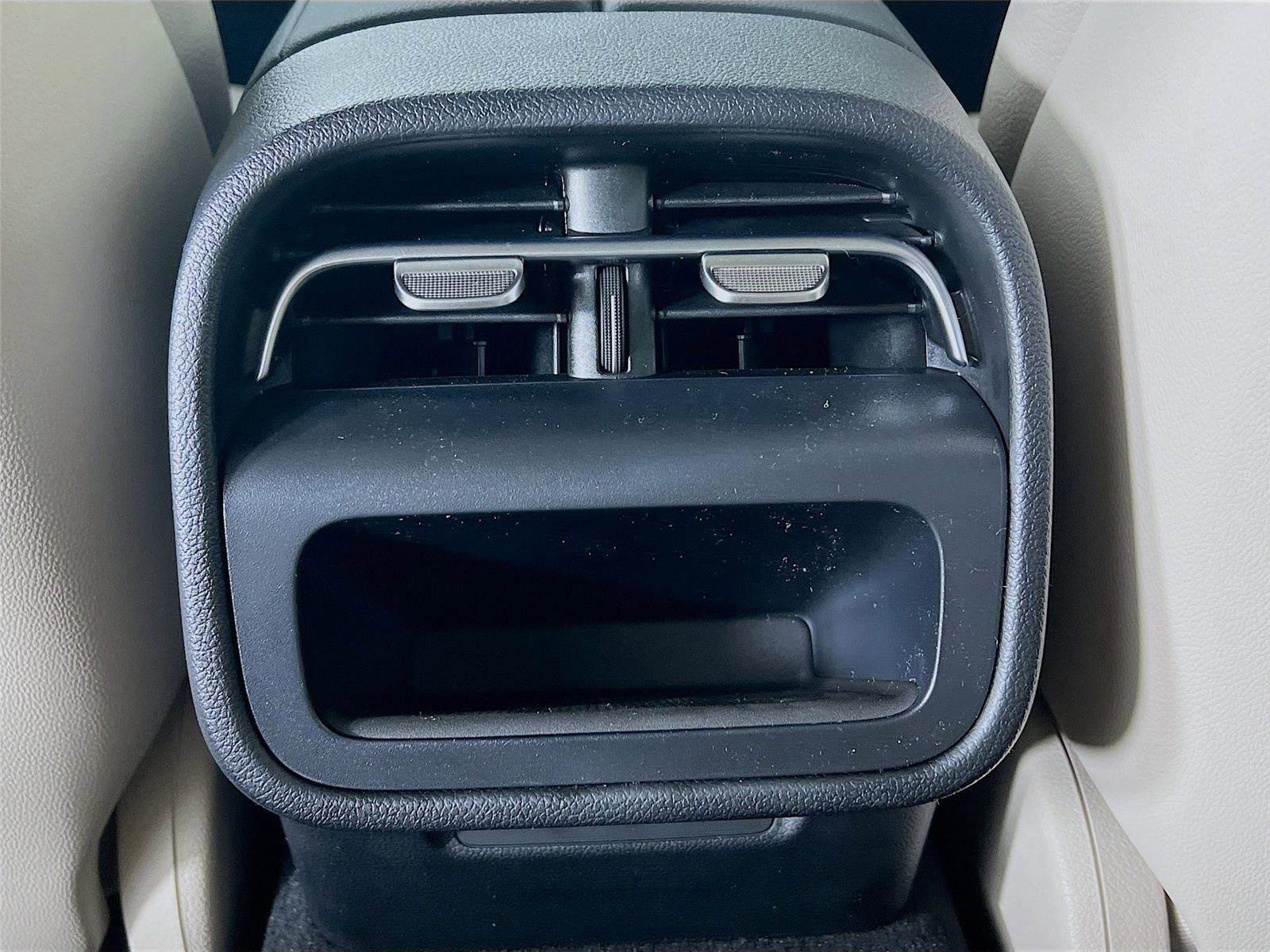 New 2026 Mercedes-Benz E 350 4MATIC Sedan image 26