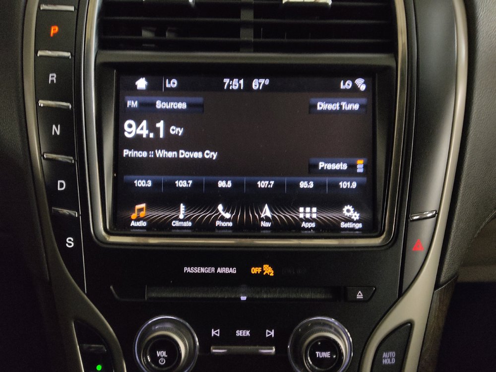 Used 2018 Lincoln MKX Reserve FWD image 25