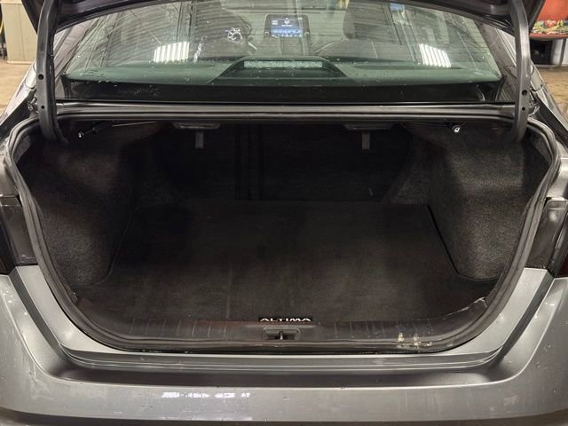 Used 2024 Nissan Altima 2.5 SV image 10