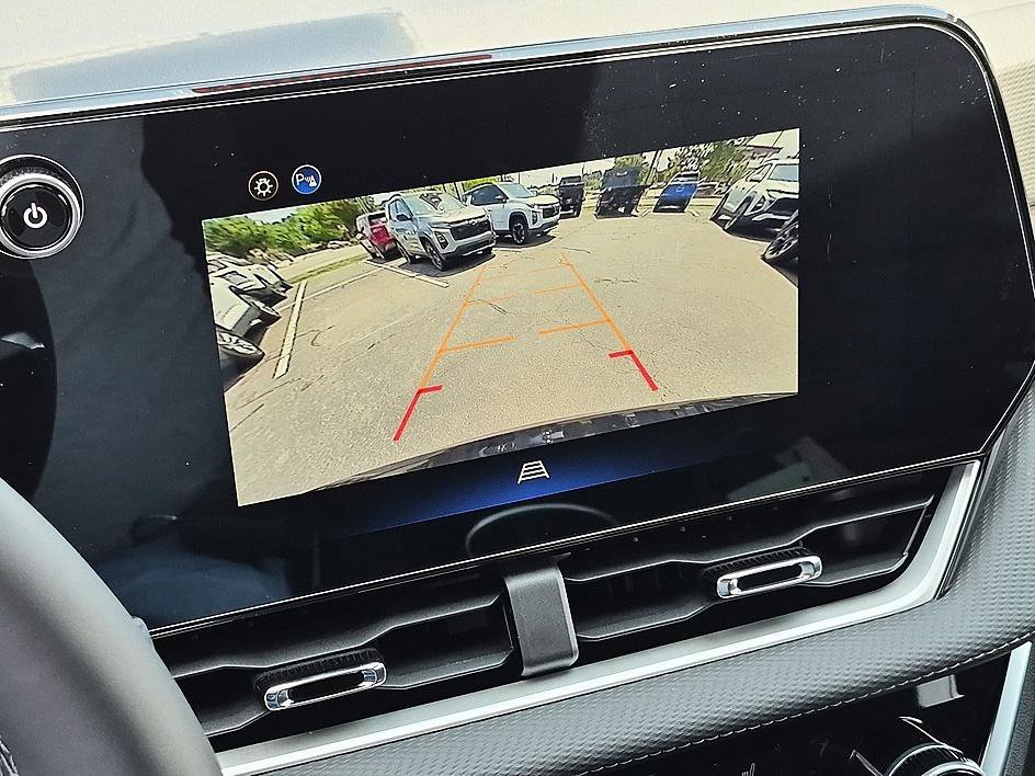 New 2026 Chevrolet Equinox LT FWD image 24