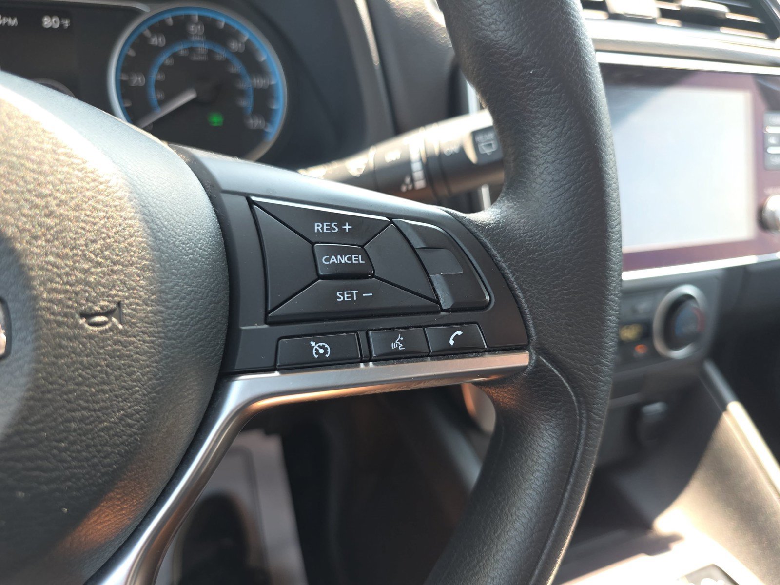 Used 2022 Nissan Leaf S FWD image 15