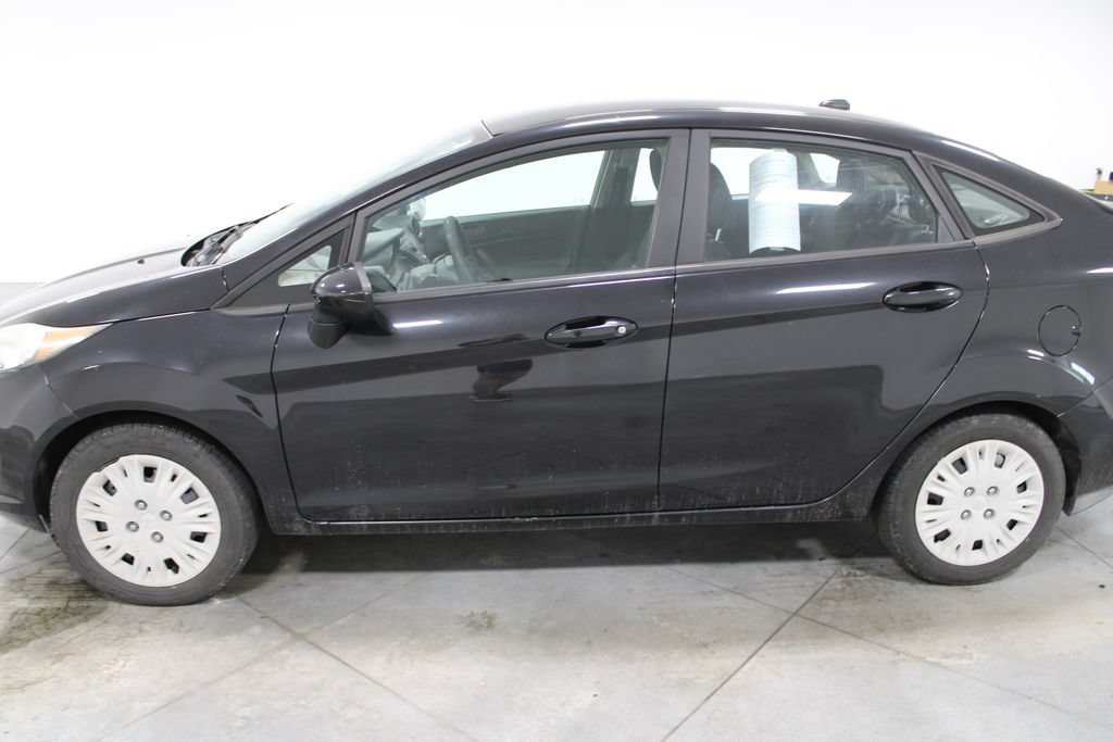 Used 2015 Ford Fiesta S FWD image 6