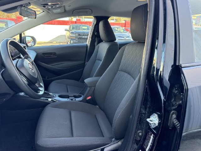 Used 2024 Toyota Corolla LE FWD image 25