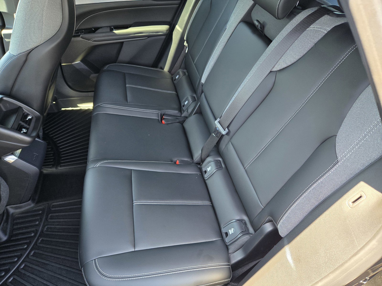 Certified 2024 Cadillac Lyriq Tech w/ Driver Assist Package image 10