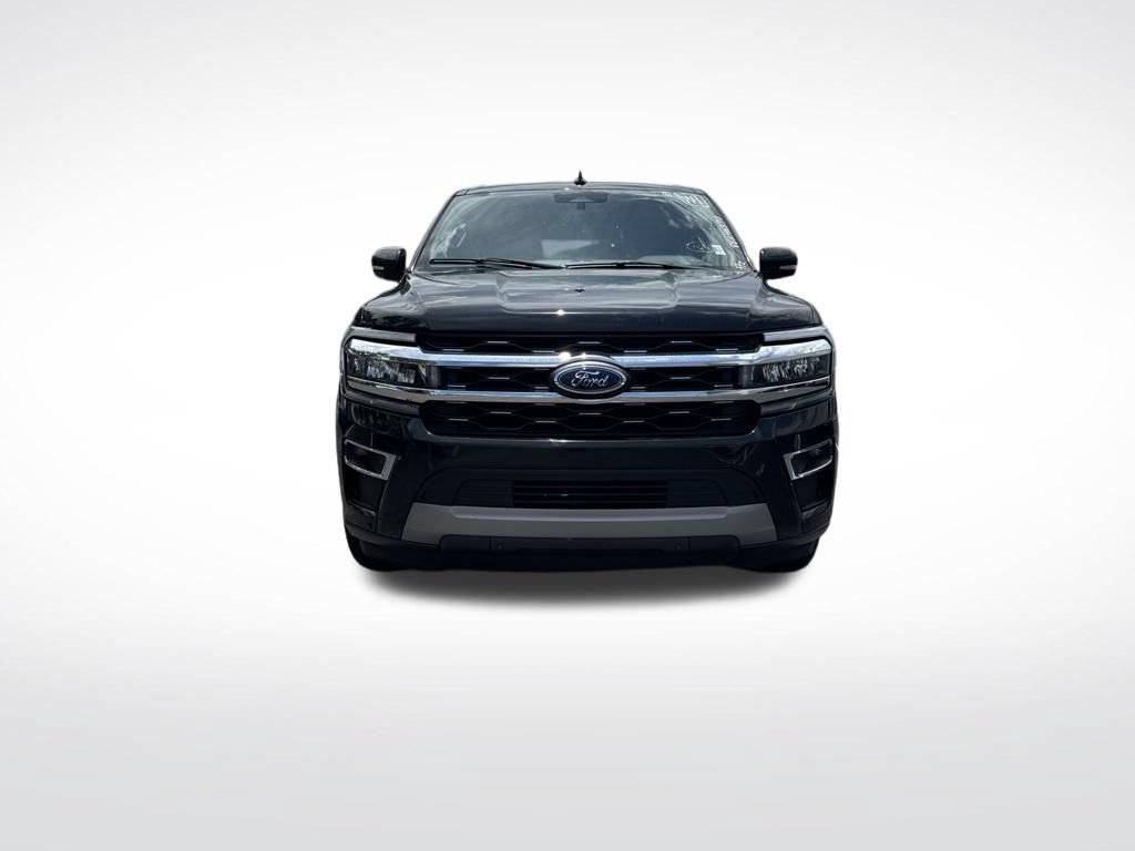 Used 2023 Ford Expedition Max Limited RWD image 3