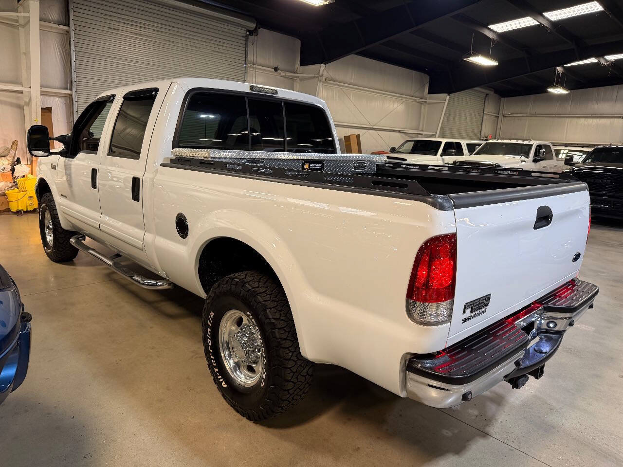 Used 2001 Ford F250 XLT AWD/4WD image 2