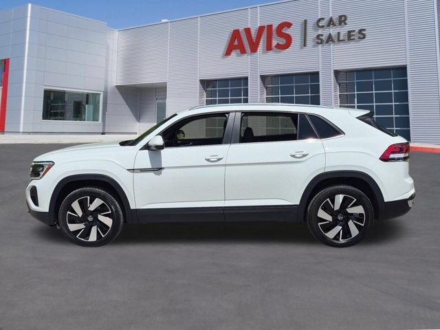 Used 2025 Volkswagen Atlas Cross Sport SE FWD image 10