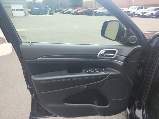 Used 2020 Jeep Grand Cherokee Limited image 20