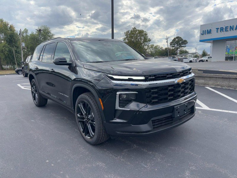 New 2026 Chevrolet Traverse LT image 2