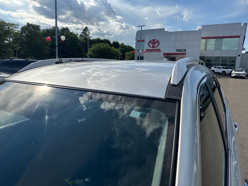 Used 2018 Nissan Rogue SV AWD/4WD image 44