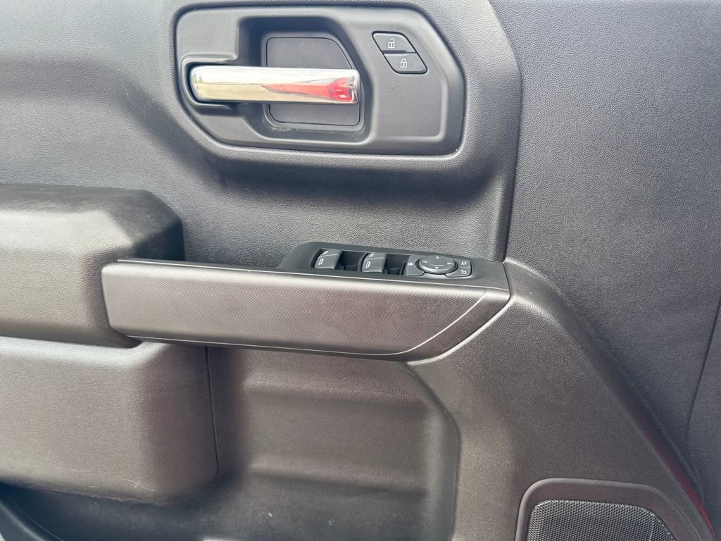 Used 2024 Chevrolet Silverado 1500 Custom Trail Boss w/ Dark Appearance Package image 15