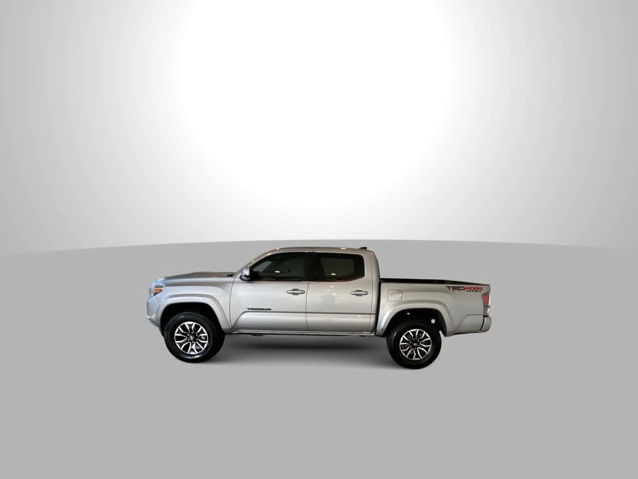 Certified 2021 Toyota Tacoma TRD Sport w/ Technology Package AWD/4WD image 5