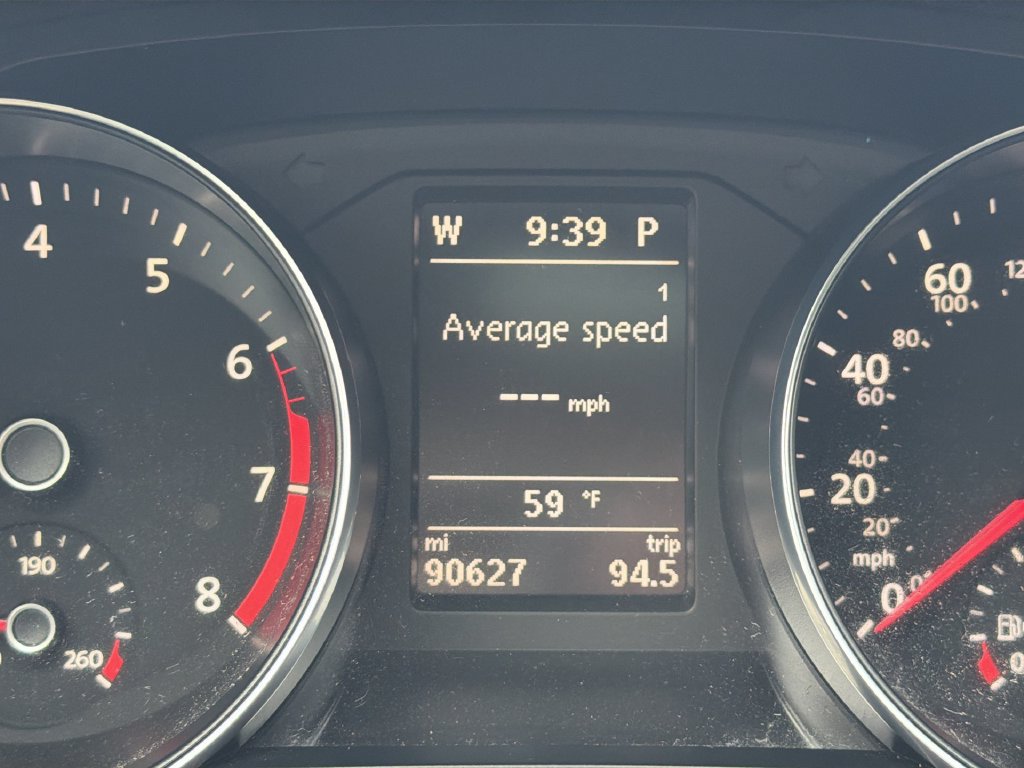 Used 2018 Volkswagen Passat 2.0T SE FWD image 13