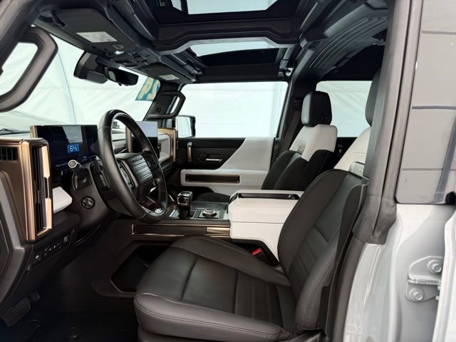 Used 2024 GMC Hummer EV 2X w/ LPO, Illumination Package AWD/4WD image 17