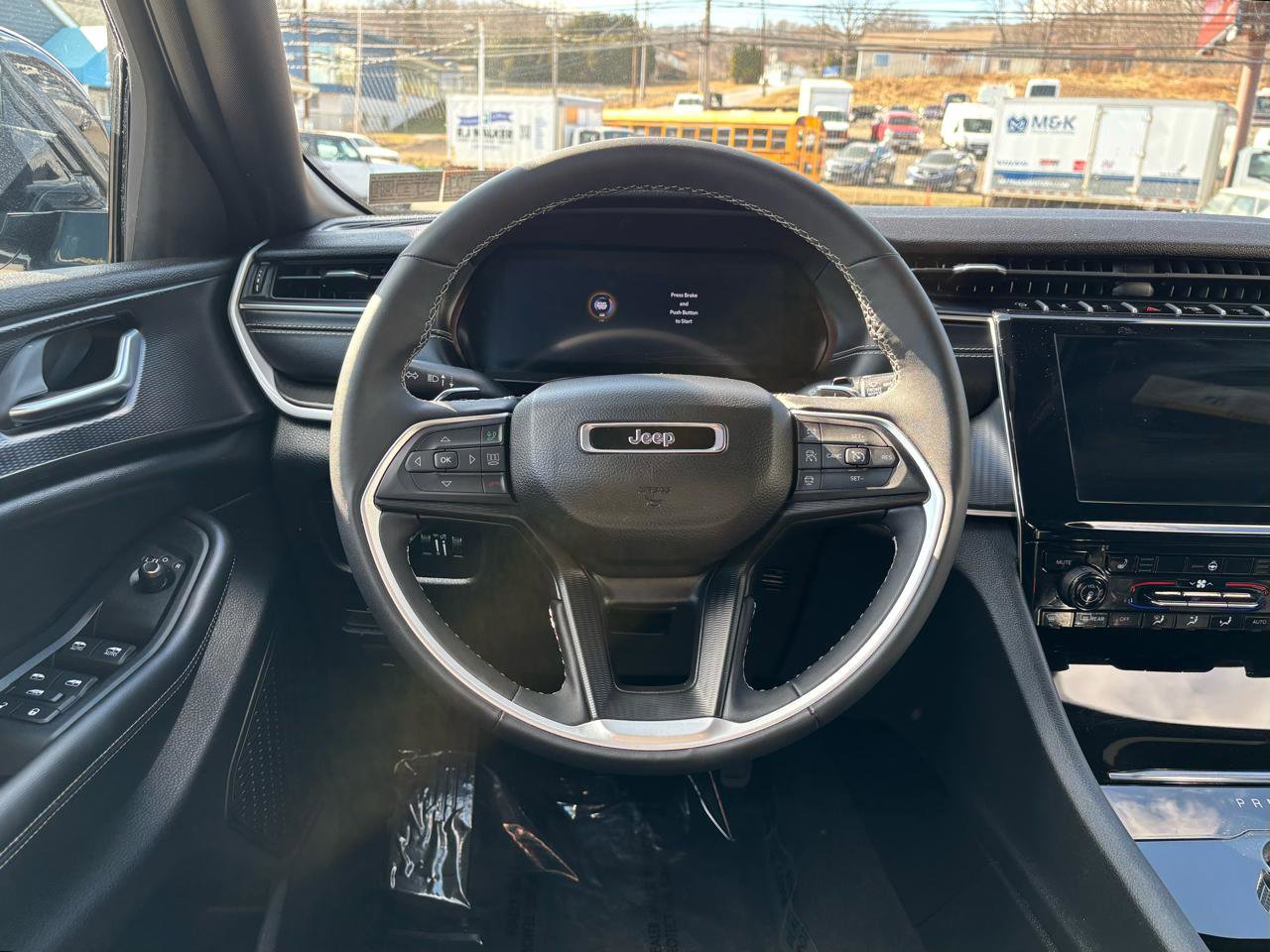 Used 2024 Jeep Grand Cherokee Altitude AWD/4WD image 21