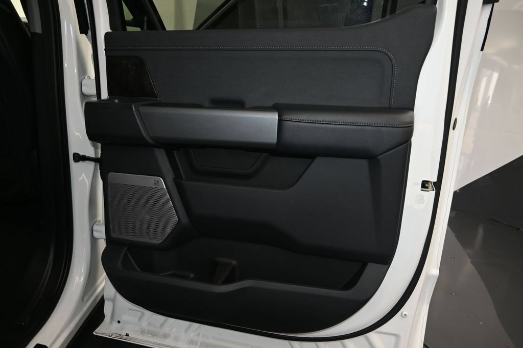 Used 2025 Ford F250 Lariat w/ Tremor Off-Road Package AWD/4WD image 15