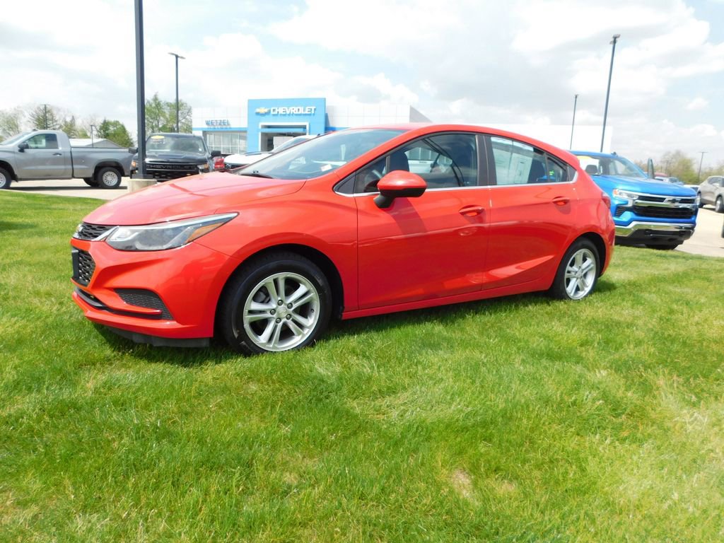 Used 2017 Chevrolet Cruze LT w/ Convenience Package FWD image 7