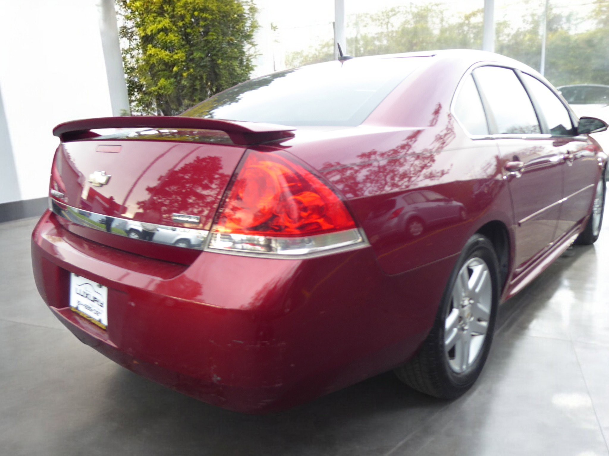 Used 2011 Chevrolet Impala LT w/ Luxury Edition Package image 13