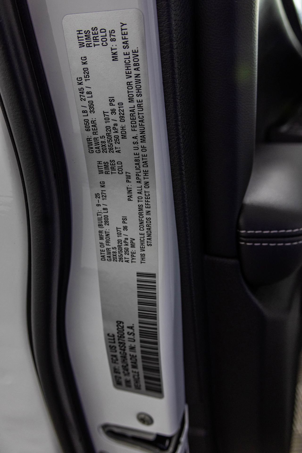 New 2025 Jeep Grand Cherokee Laredo image 38