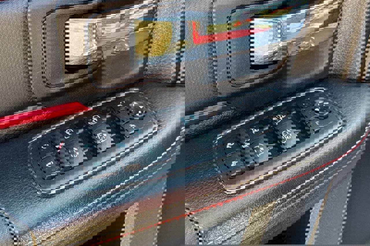 Used 2017 RAM 1500 Rebel w/ Luxury Group image 23