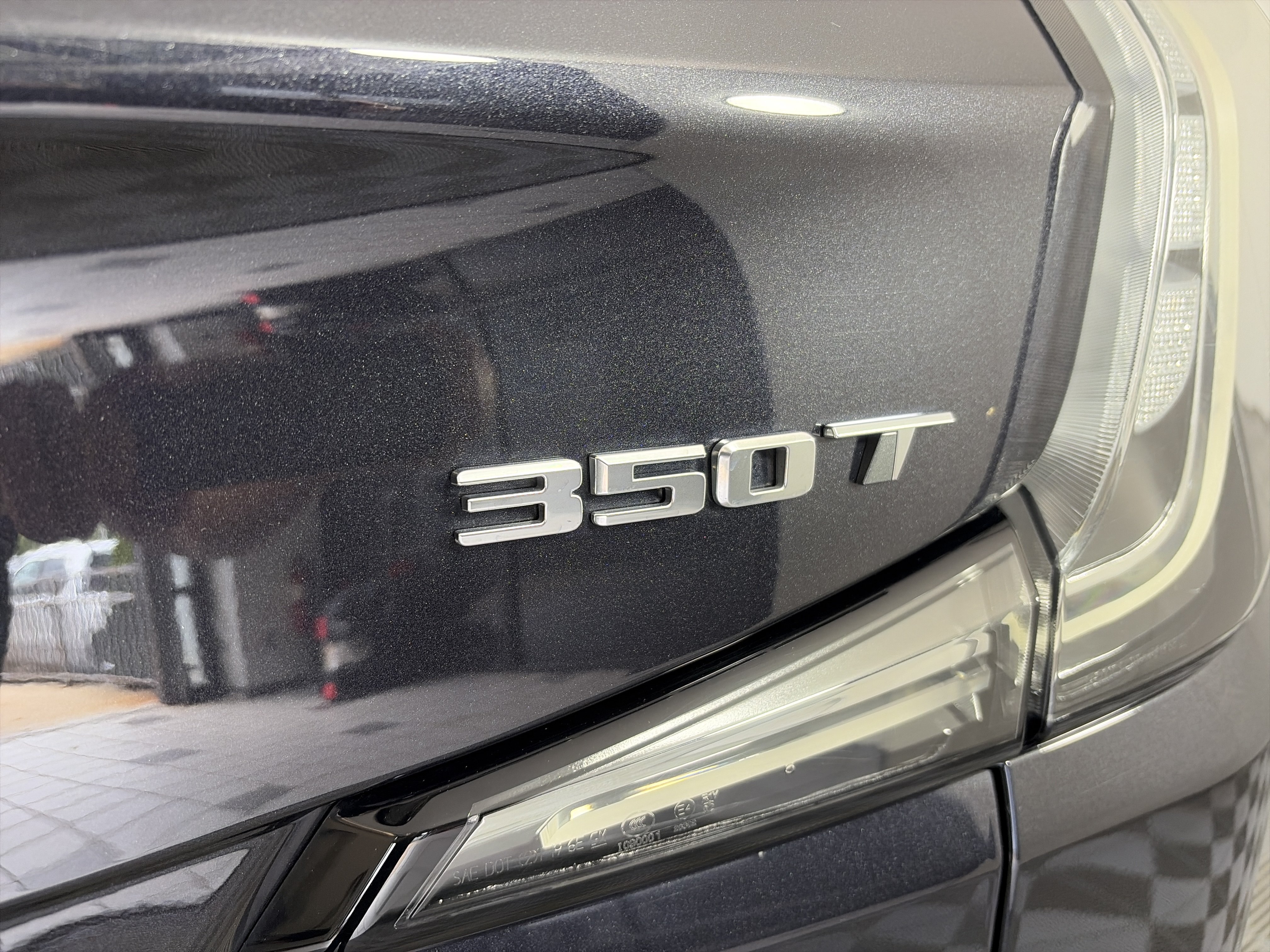 Certified 2023 Cadillac XT4 Sport AWD/4WD image 17