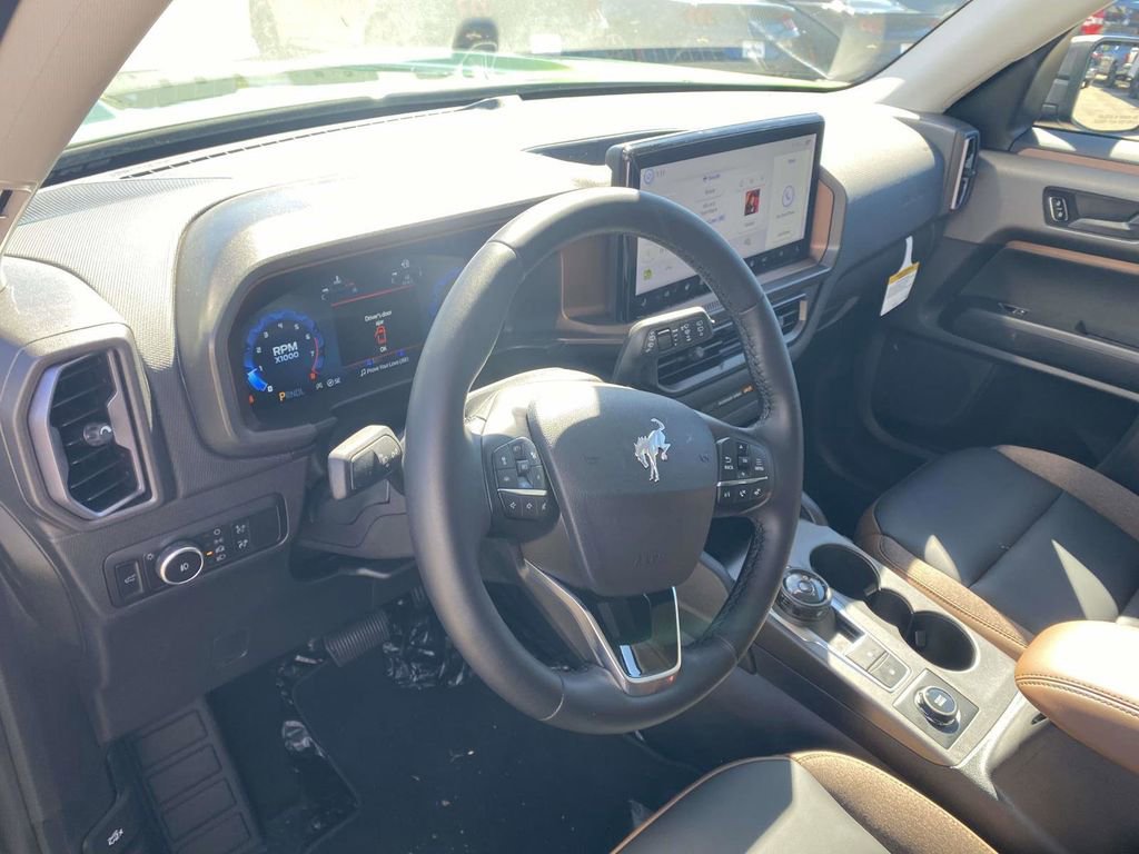 New 2025 Ford Bronco Sport Outer Banks image 17