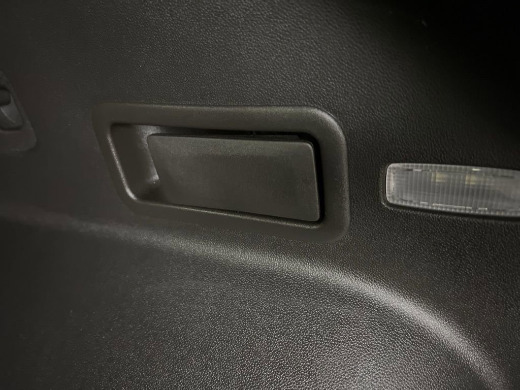 Used 2022 Chevrolet Blazer RS w/ Enhanced Convenience Package AWD/4WD image 35