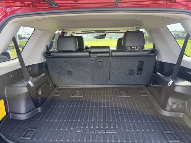 Used 2022 Toyota 4Runner Limited AWD/4WD image 9