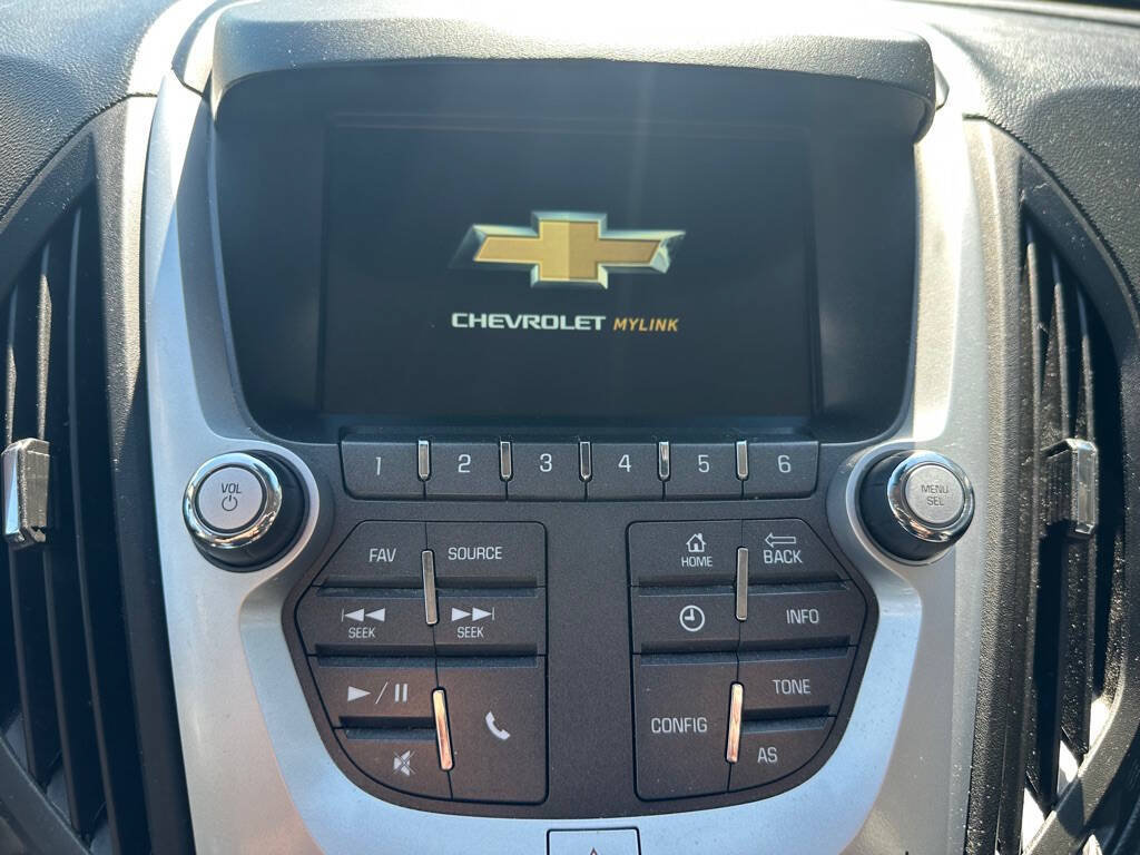 Used 2017 Chevrolet Equinox LT w/ Convenience Package FWD image 7