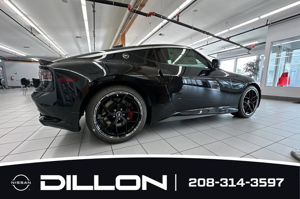 New 2027 Nissan Z Performance RWD image 3
