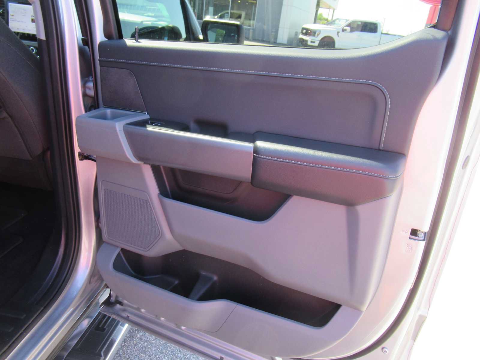 Used 2025 Ford F150 XLT w/ Equipment Group 301A Standard AWD/4WD image 16