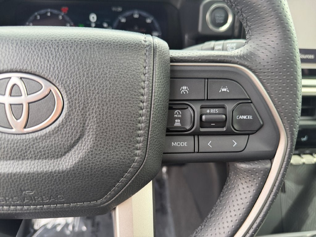 Used 2026 Toyota 4Runner Limited AWD/4WD image 16