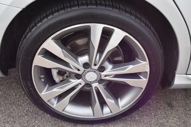 Used 2015 Mercedes-Benz C 300 4MATIC Sedan w/ Premium 1 Package image 47