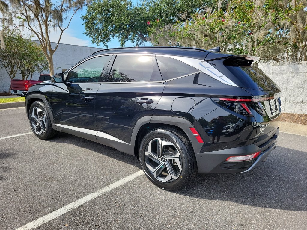 Used 2023 Hyundai Tucson Limited FWD image 3