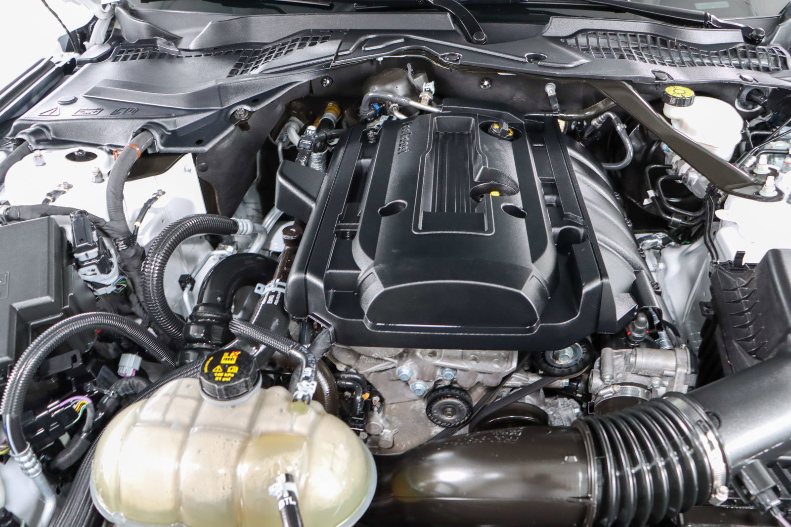 Used 2020 Ford Mustang Premium image 27