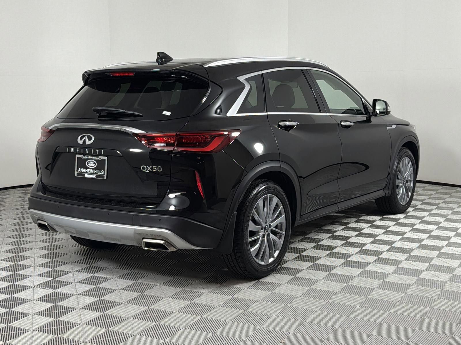 Used 2023 INFINITI QX50 Luxe image 5