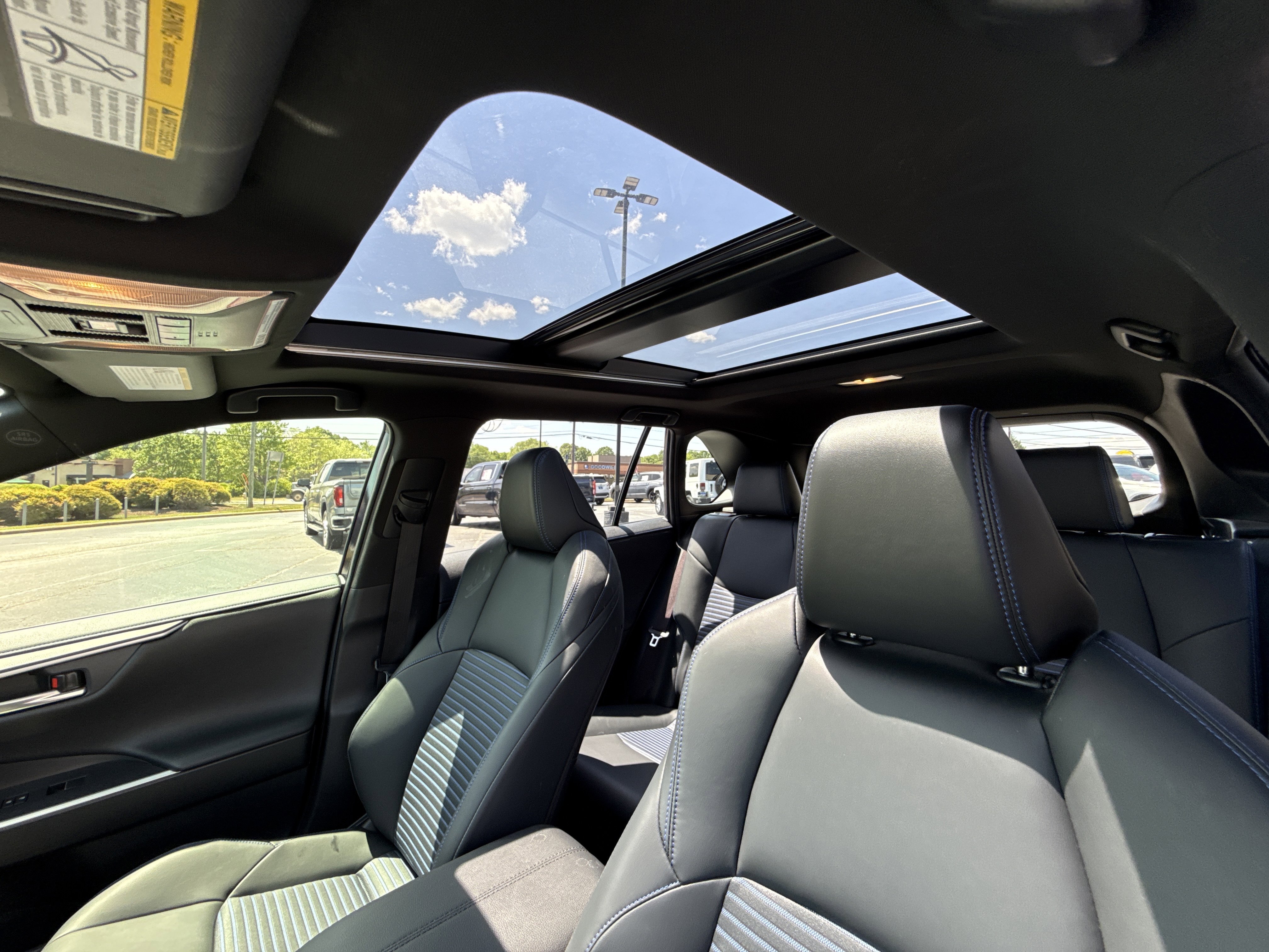 Used 2020 Toyota RAV4 XSE AWD/4WD image 27