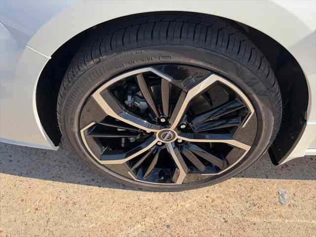 New 2025 Nissan Altima 2.5 SR w/ SR Premium Package image 10