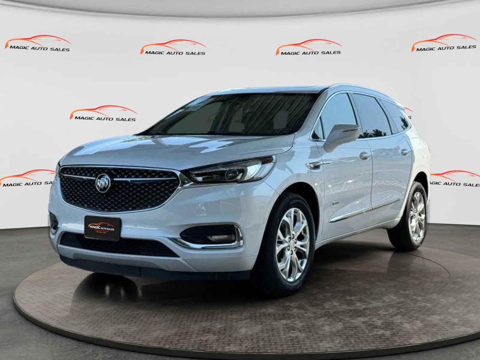 Used 2021 Buick Enclave Avenir w/ Avenir Technology Package AWD/4WD image 2